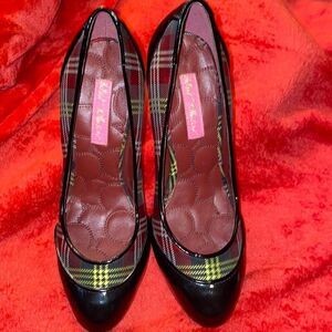 Betsy Johnson plaid heels  